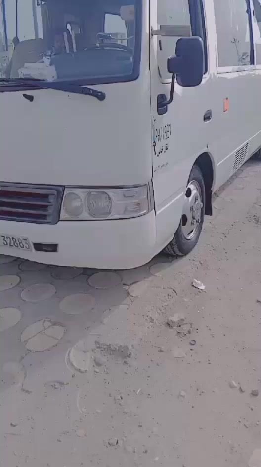 السلام عليكم كوستر ناصيه موديل 14تخم تاير تبريد شغال مكينه كير خير من الله اكسن بي ونه قليله بيها طخه ما معمره موضحه بصوره وبيها ربع ابو دكمه صبغ للاشاره رقم شمالي السعر 270وبيها مجال الاتصال ع ارقام 
***********
***********
