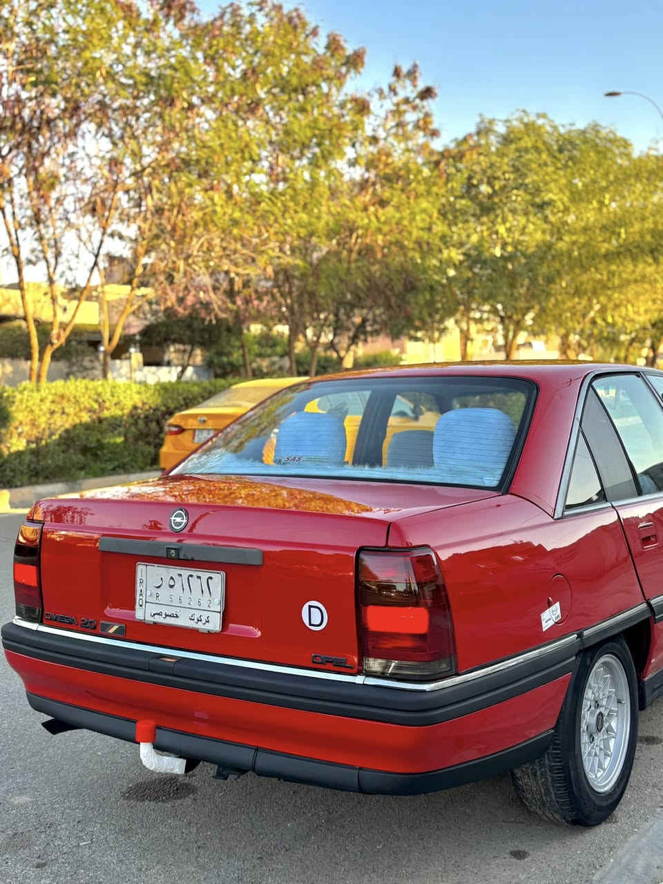 حجم 20 بيلادي كير اتومتيك كيرومحرك شرط سعرها 48 ورقة
صدر جديد كهربايت شغال بدون نقص ***********
رقم كركوك مشروع وطني لحد 29 جديد شرط تحويل 
كير اتومتيك قفل مركزي بيها كوبون بنزين ⛽️ 
سيارة صبغ حيزام الجمالية بدون اي ضرر مكفولة 
داخلها جديد مابيها مصرف مكان كركوك
