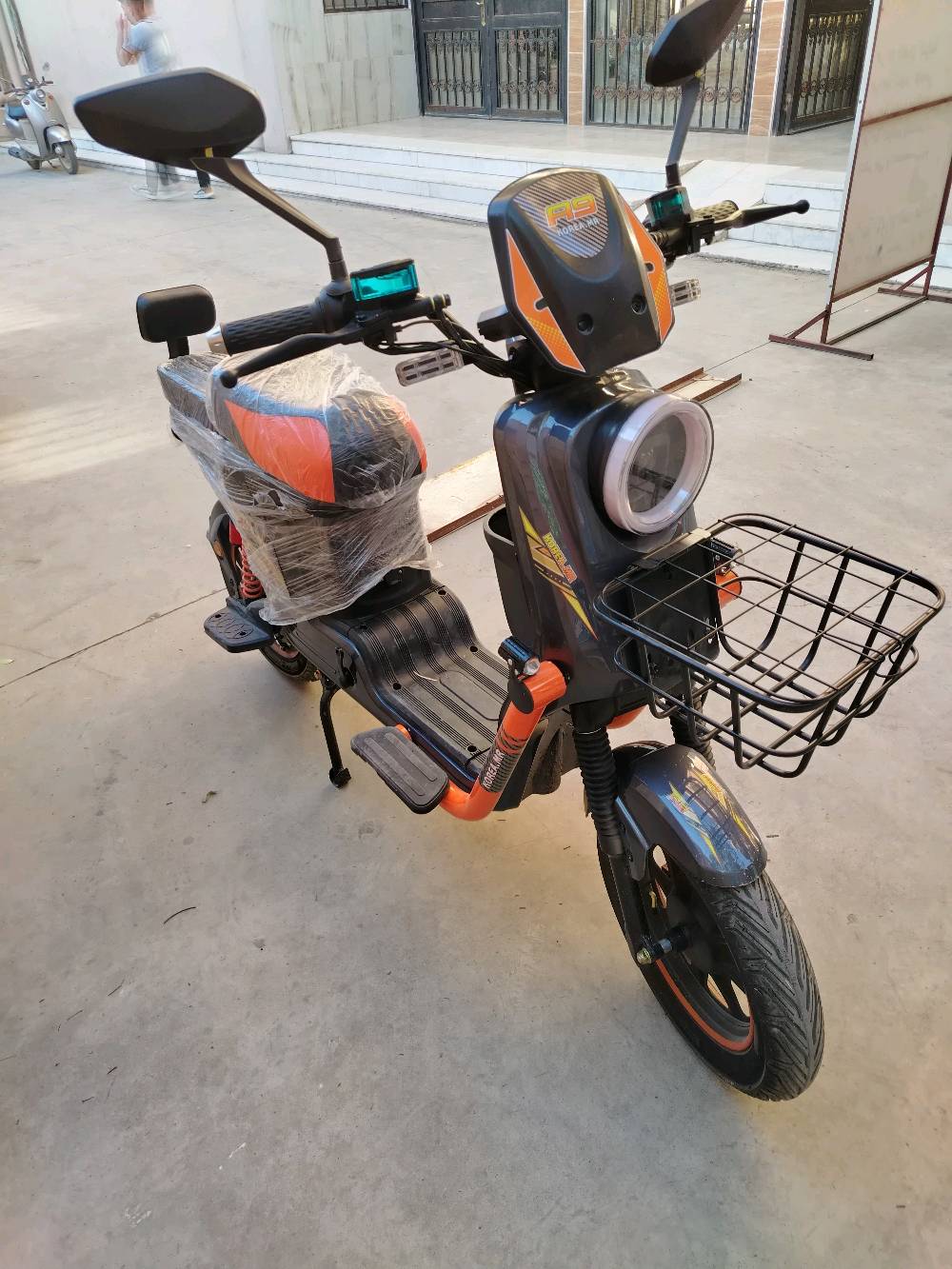 للبيع دراجة كهربائية Korea MR R9 🚲
ملف 2000 خمس بطاريات مثبت سرعه فول موصافات مابي اي نقص
ثايرات حجم 12 كبار
السعر 600 وبي مجال
الرقم ***********