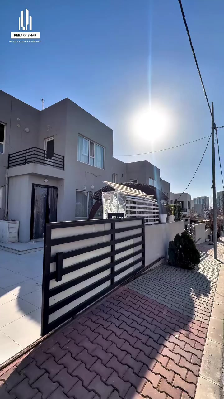 Code (( 433 ))
کوردی - عربي 
 خانوو بۆ فرۆشتن  لە هەواری زانکۆ
‌‎ ڕووبەر  / 160م
‌‎ نوستن / 3 نوستن 
دوو نهۆم
 
بيت للبیع في هواري زانکو
‌‎ مساحة / 160م
‌‎ غرف نوم / 3 غرف
طابقين 

…................................ 

 *********** - ***********

‏#sarxel_aqarat‏
‏#sarxel_realestate_agent #عقارات_ڕێبەری_شار 
#شوقە #خانوو #فرۆشتن #کڕین  #سلێمانی #کوردستان #شقة #عقارات #ايجارات #xanu #shuqa #slemani #kurdistan #فرۆشتنی_خێرا #ھەرزان  #باخ_بۆ_فرۆشتن #باخ #سیتەک 
#ڤێلا #موڵک #نرخ
