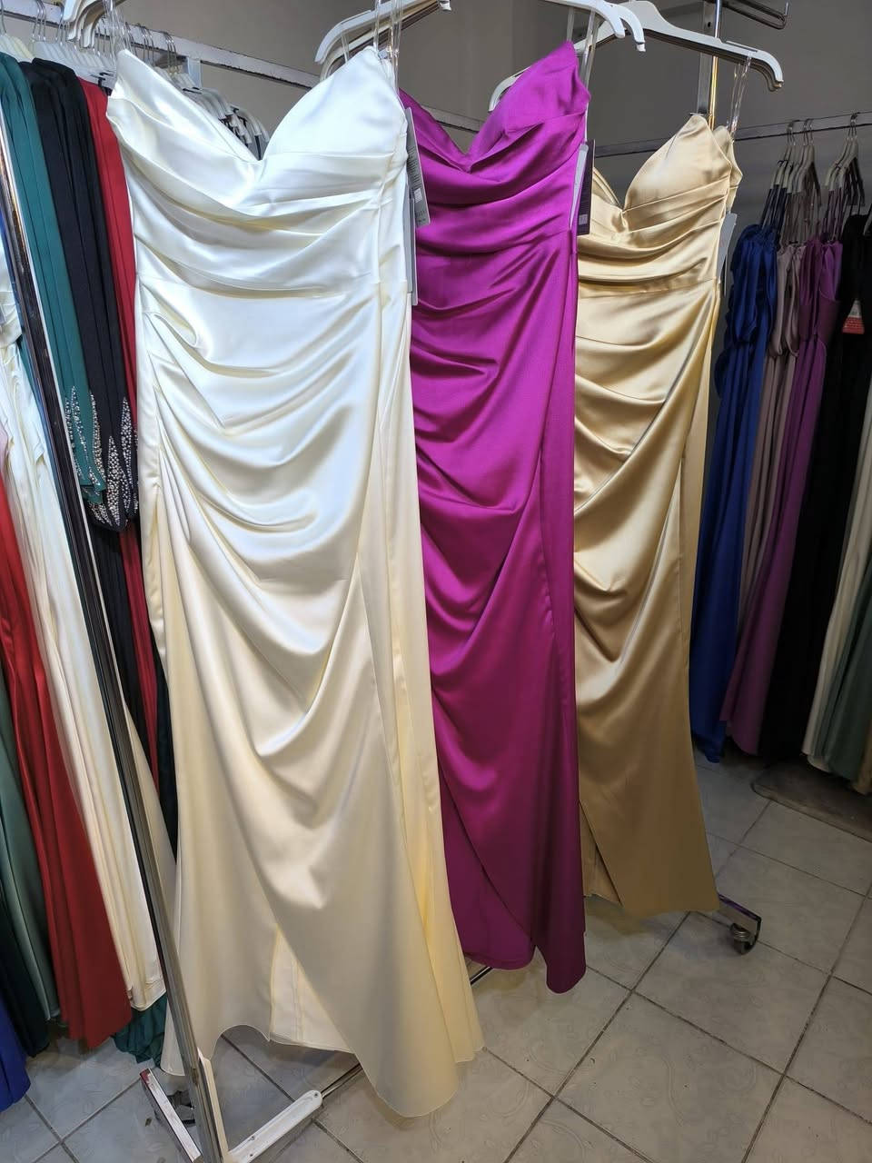 شروة فساتين سهرة العدد 200           السعر 16$🔥
https://t.me/+XrD3IR8o4844ODg0

مجموعة الشروات النسائية على الواتس اب 👇
https://chat.whatsapp.com/CKS3WoKK2X3D5YevOik4Nc


**إذا كنت صاحب هذا الإعلان وتريد حذفه لأي سبب، رجاءا أرسل رسالة إلى الدعم الفني**