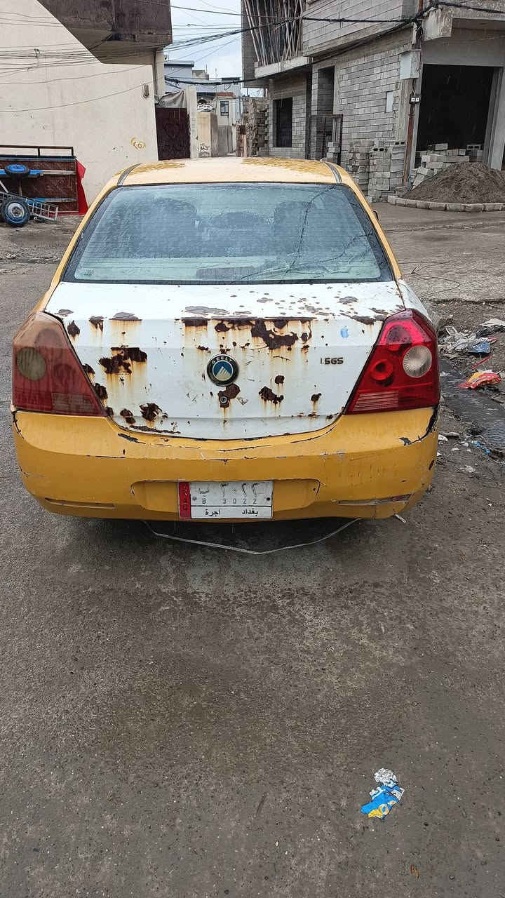 سلام عليكم 
البيع جيلي 
رقم بغداد 
شرط تحويل 
صافي مصفيه 
مرور هيه 
صاحبها الشرعي بل موصل 
مشروع وطني 
سنويه 2027
تراهم نقد فقد 
***********
***********
