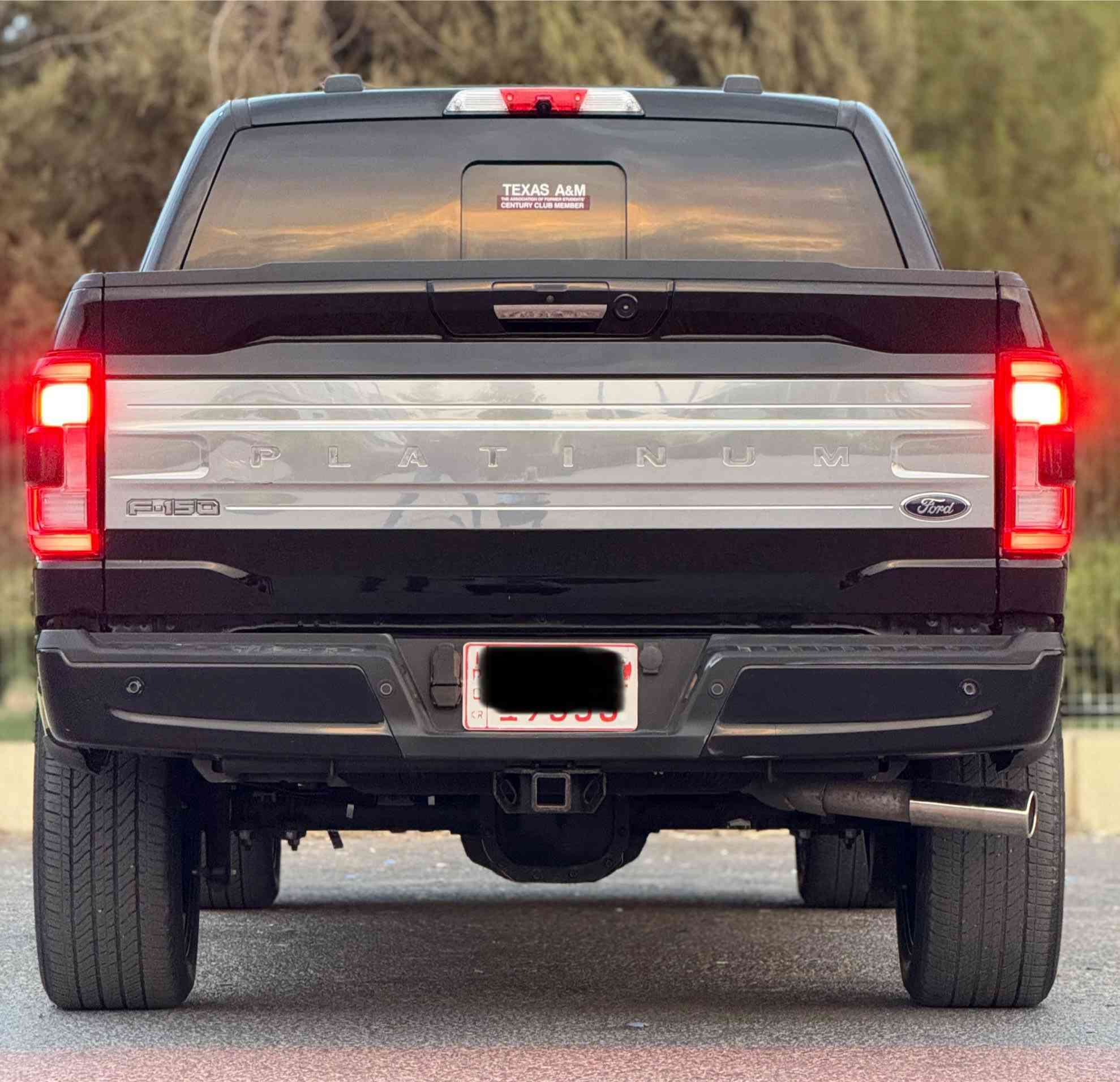 فورد( F 150 ) پلاتينيوم
المحرك : 8
بدي قصير مرغوب
موديل : 2023
اللون : اسود
فول مواصفات
رقم : كاتى
السعر : ٣٨٠
العنوان : اربيل
للاستفسار : بالخاص او رقم الهاتف
***********
