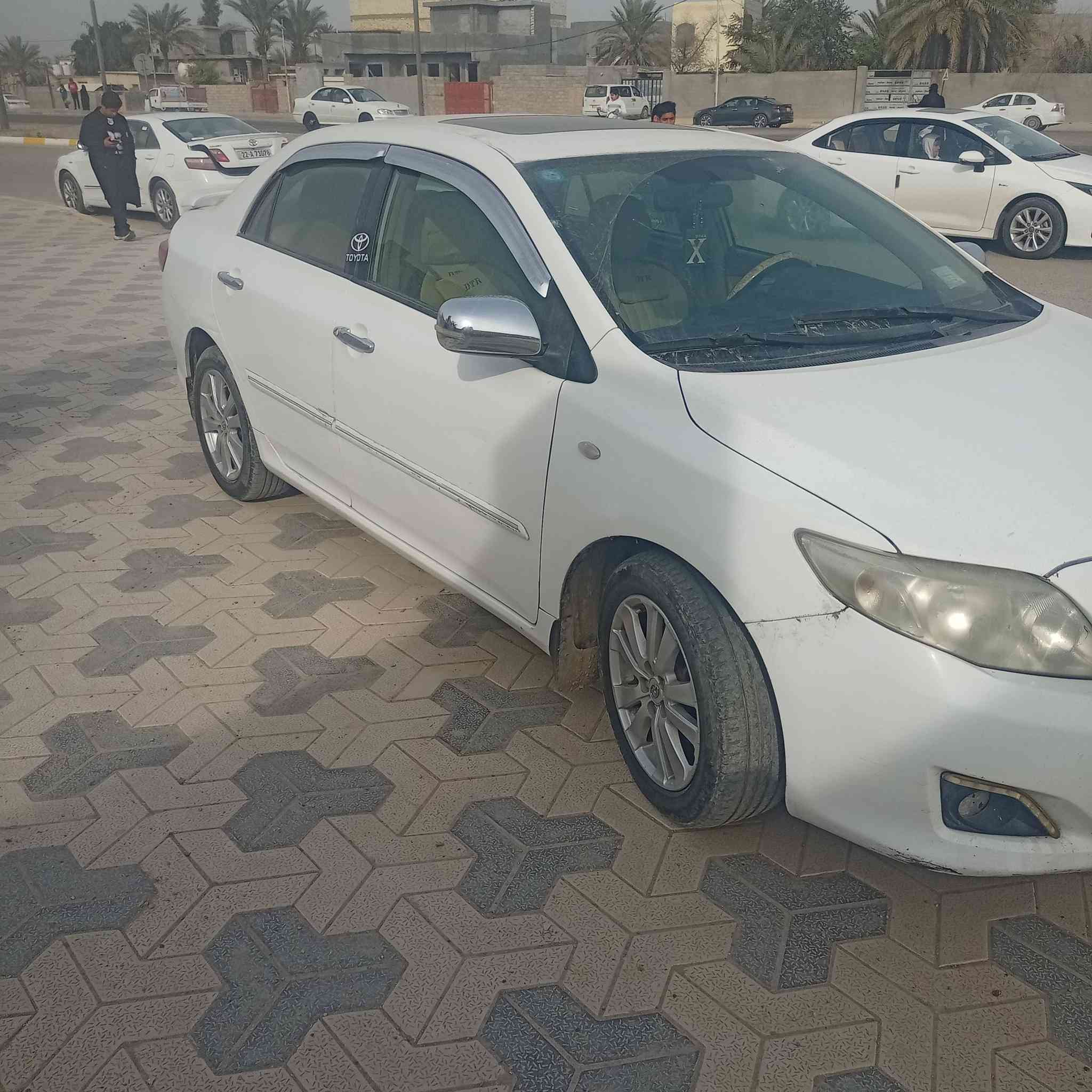 كورلا البيع 2009خليجي بدون حادث بس مكشر ومجلتنه فابلون المكان فلوجه السعر100وقه تلفون***********
