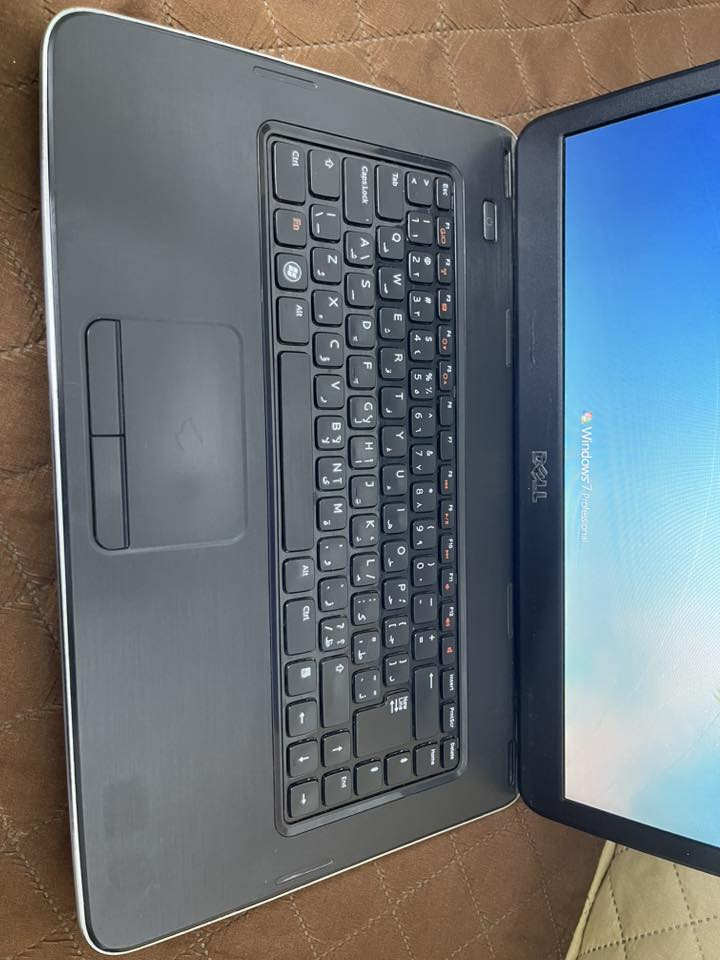 لابتوب Dell 
كامل ملحقاته وياه (شاحنة + جنطة + ماوس ) 
نظيفة كلش 
شغالة بطاريات مبدلة جديدة 
السعر 125 الف وبيها مجال بسيط


**إذا كنت صاحب هذا الإعلان وتريد حذفه لأي سبب، رجاءا أرسل رسالة إلى الدعم الفني**