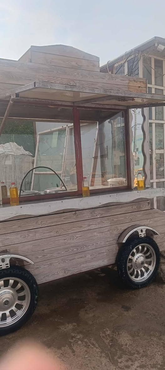 عربانه مال لبلبي كل غراضها موجوده مابيها اي نقص.. فقط قنينه يعني بدون قنينه اريدها
ب350 نهايتها عنوان ديوانيه حي العسكري


**إذا كنت صاحب هذا الإعلان وتريد حذفه لأي سبب، رجاءا أرسل رسالة إلى الدعم الفني**