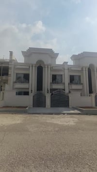 أربيل الجديدة • ٢٠٠م • واجهة غربية