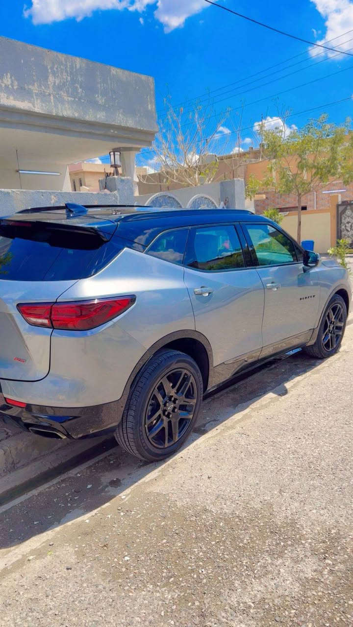 بيع سريع سعر مناسب بلايزر 24 فول مواصفات RS حجم المحرك 6 سلندر معروفه مواصفاتها اعلى فئه اذا احجي مواصفاتها يرادلي اكتب جريده بيها قطعتين صبغ بدون داخل سيارة جاهزه مابيها اي نقص رقم اربيل بسمي مو بسم شركة السعر 219

‏‪***********‬‏

‏‪***********‬‏
