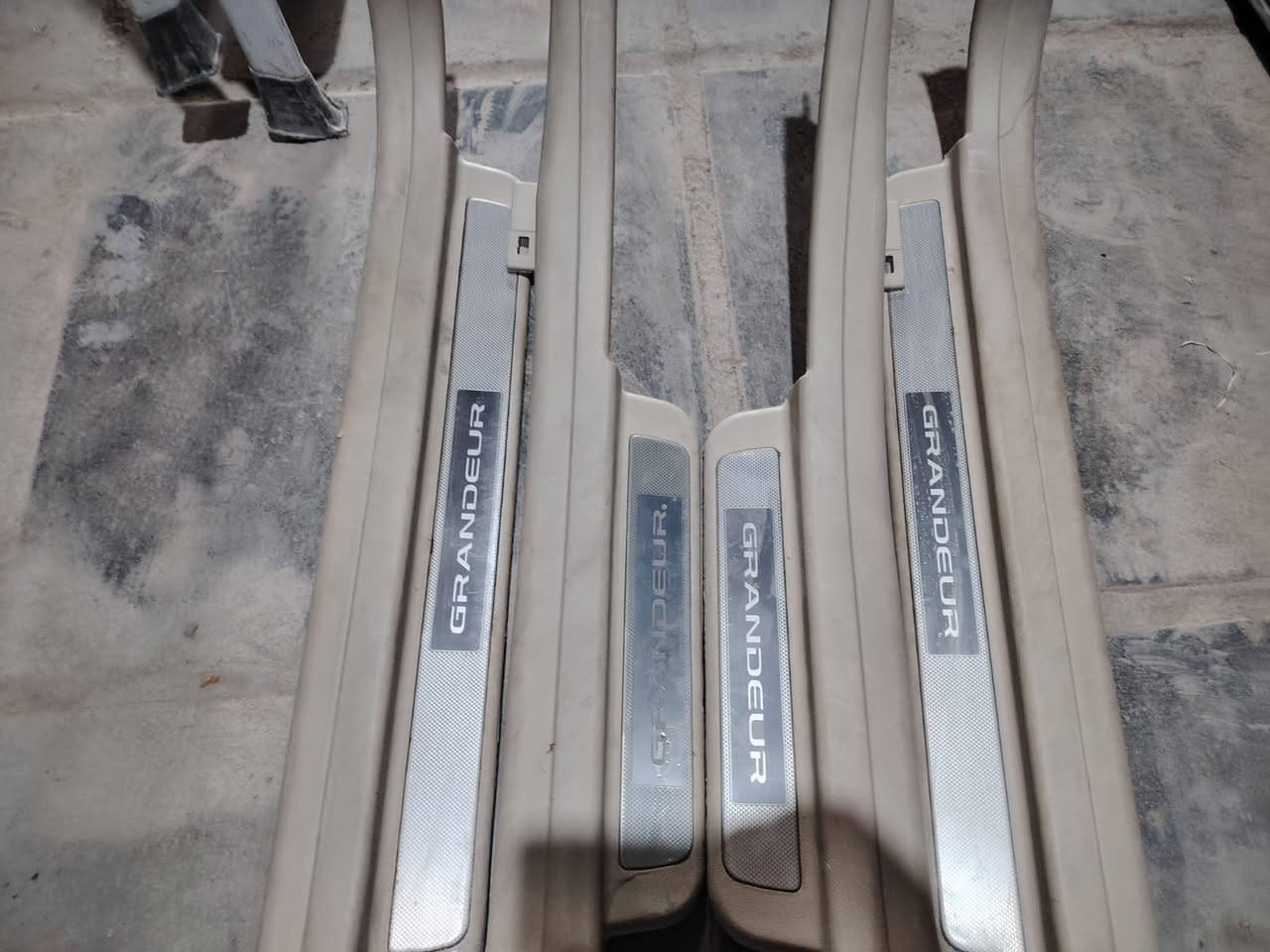 سلام عليكم متوفر دوسات ازيره برده خلفيه
توصيل موجود 
***********
***********
