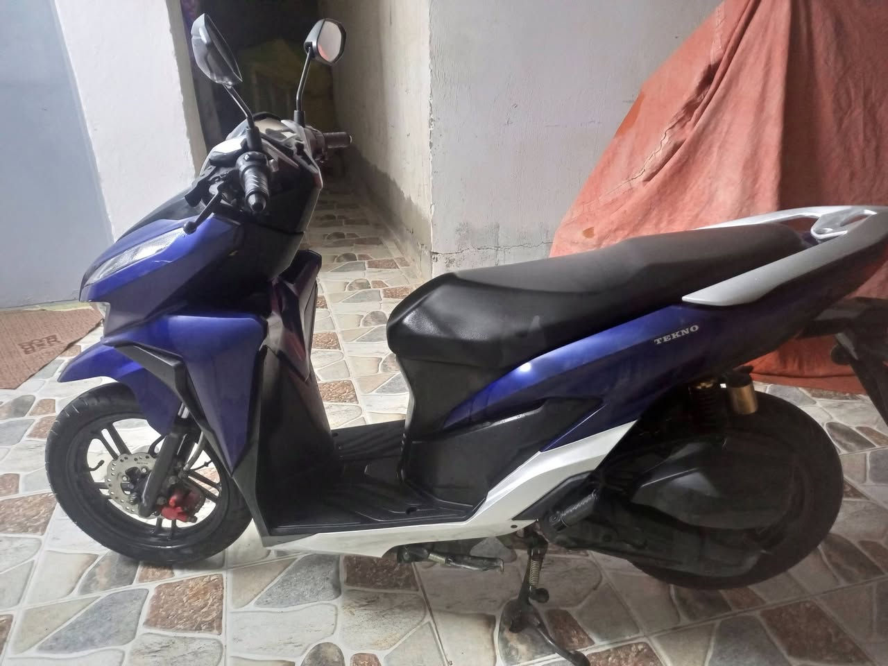 دراجه تكنو سلك ...موديل 2023
دراجه مكفوله كفاله عامه مابيهه اي نقص ..
بيع مستعجل ... السعر خاص 
***********
