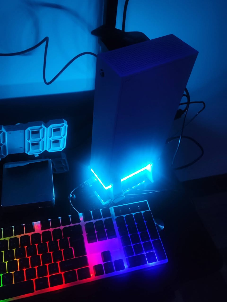 السلام عليكم ورحمة الله
جهاز اكس بوكس سيريس s مساحة ١ تيرا اخو النظيف استخدام ١٠ اشهر فقط والباكيت وكل شي متعلق بالجهاز موجود ووياه ملحقات للجهاز للشراي(مبرد جهاز ـ ستاند سماعات وجوستك بإضاءة ـ كيبورد -جنطة خاصة بالجهاز) وباقي التفاصيل بالصور👇🏻 

للاستفسار اكثر *********** أو على الصفحة
