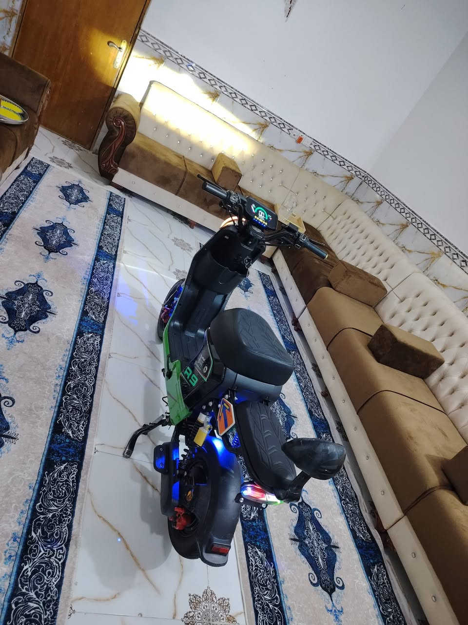 سلام عليكم للبيع دراجة شحن موديل 2026 نظافه 85 ٪  وهاذ🗯️ 🌷 رقم***********
