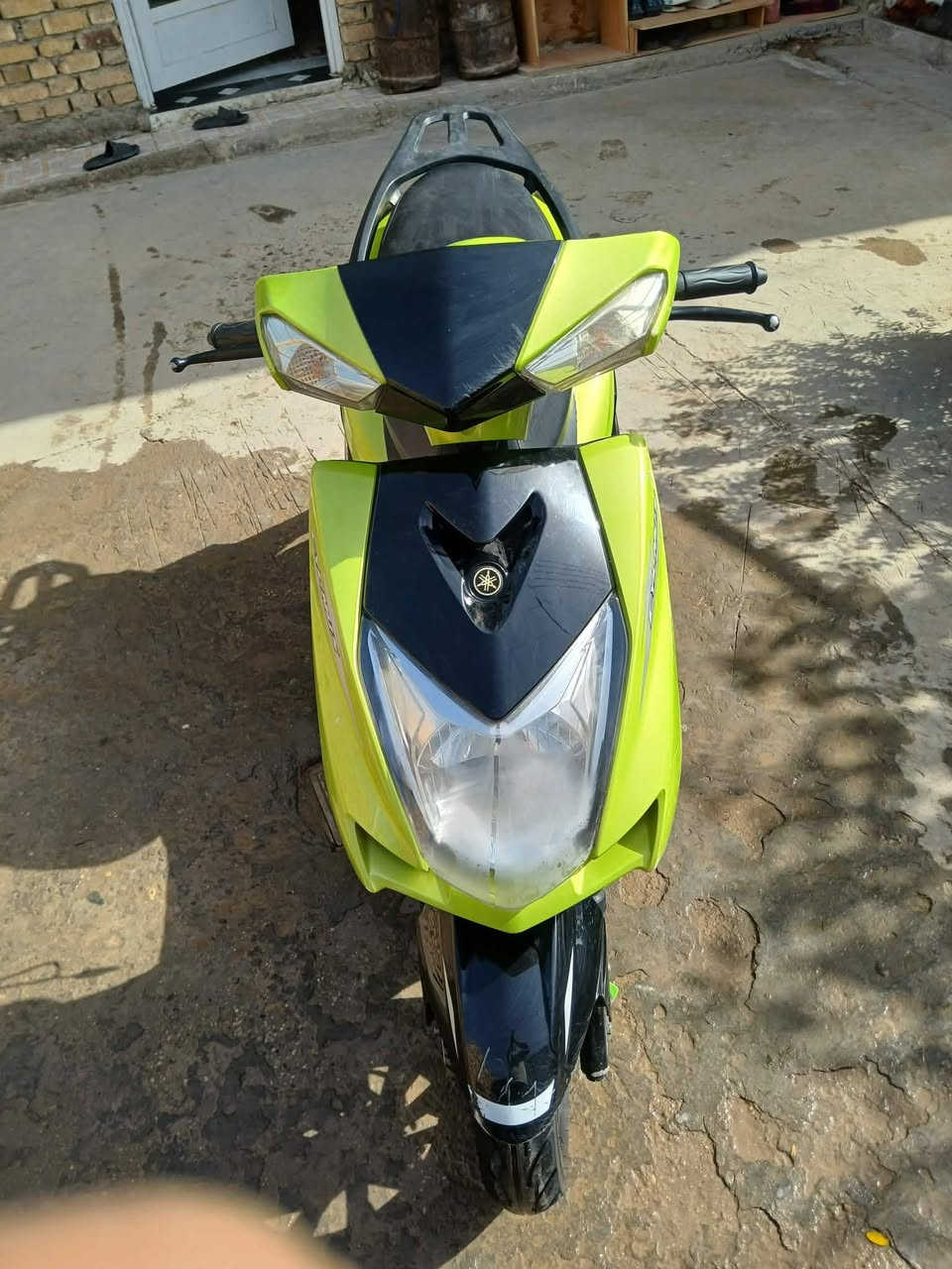 سلام عليكم  سكنس للبيع  كلشي شغال من التاير للتاير. صارلهه شهر طالعه رنبه اليريده بي خير ويتدلل  ***********
