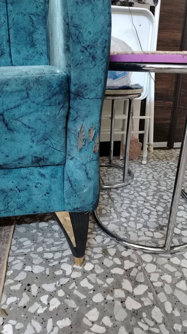 سلام عليكم 
بيع مستعجل250 قفل
***********
