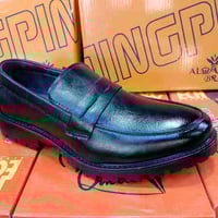 حذاء طبي جلد • مقاس ٤١-٤٥ • قشله صوب الصغير