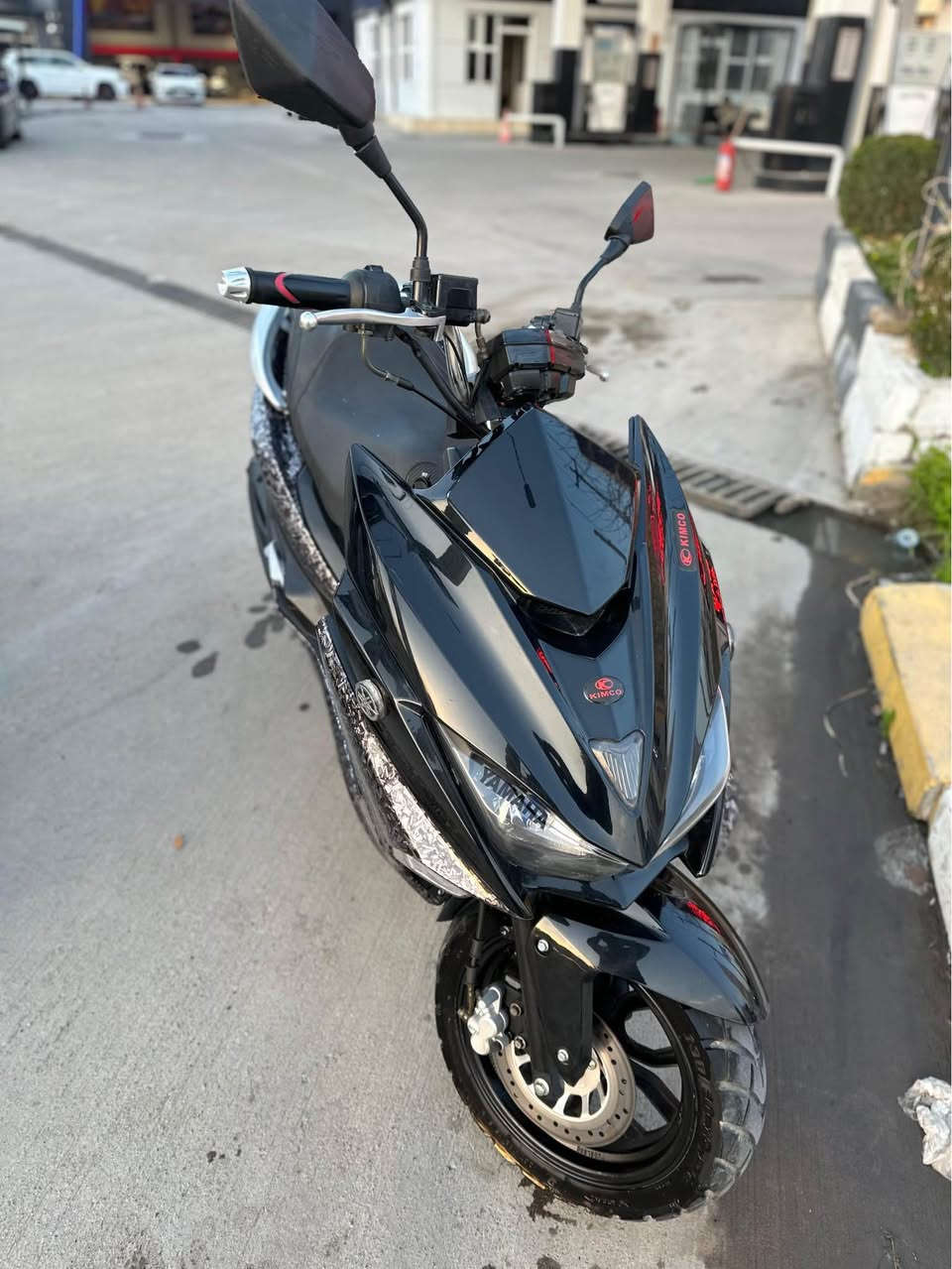 فورزا صني 
شبه جديد اخدتها زيرو ممشى 2300km
 للبيع دراجة جديد مابيها ولا عيب أربيل, العراق


**إذا كنت صاحب هذا الإعلان وتريد حذفه لأي سبب، رجاءا أرسل رسالة إلى الدعم الفني**