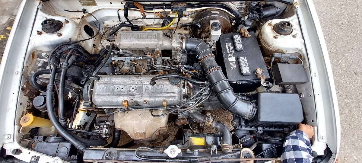 سلام عليكم سيفيا للبيع رقم واسط مشروع وطني سنوية لل٢٨ مصبوغه عام حداديه نظيفة تخم تاير ***********
