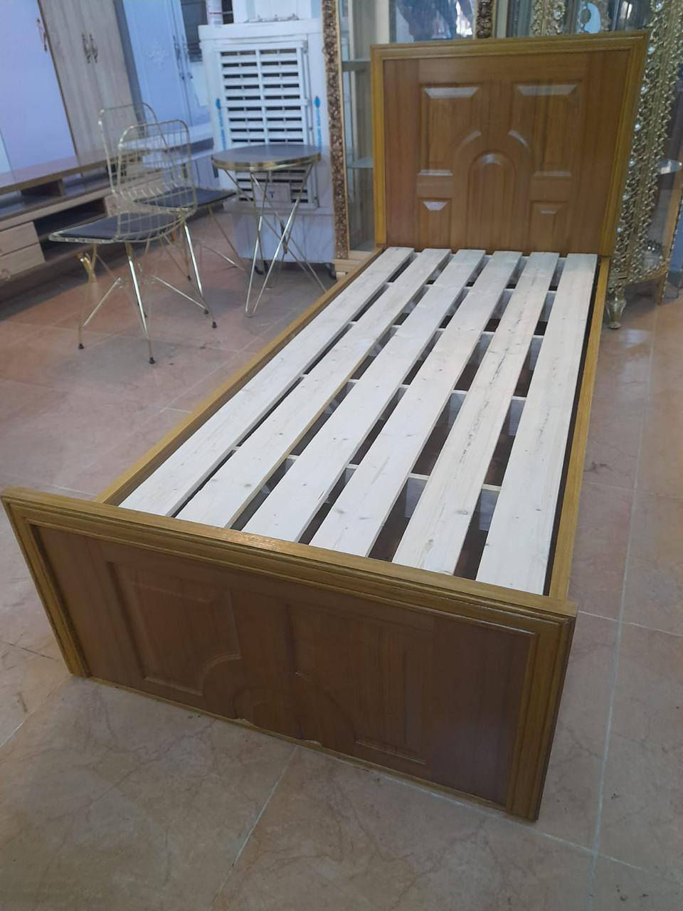 سرير عراقي خشب صاج قياس 90 *200 سم ب 200
الف


**إذا كنت صاحب هذا الإعلان وتريد حذفه لأي سبب، رجاءا أرسل رسالة إلى الدعم الفني**