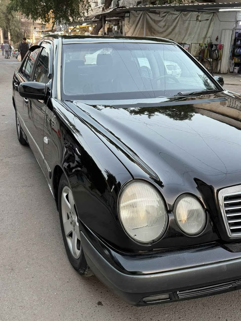 للبيع ام عيون موديل 99 محرك V
تعمير كامل جديد حدادينه جاهزه 
جديده داخل نظيف بلادي جلد اسود سياره بلاديه وجاهزه 

رقم بصره قرار 48 سنويه عظم عاج ووكاله مباشر مشموله بلقرار 

مكانه بغداد الكرخ والسعر  73  ورقه


**إذا كنت صاحب هذا الإعلان وتريد حذفه لأي سبب، رجاءا أرسل رسالة إلى الدعم الفني**