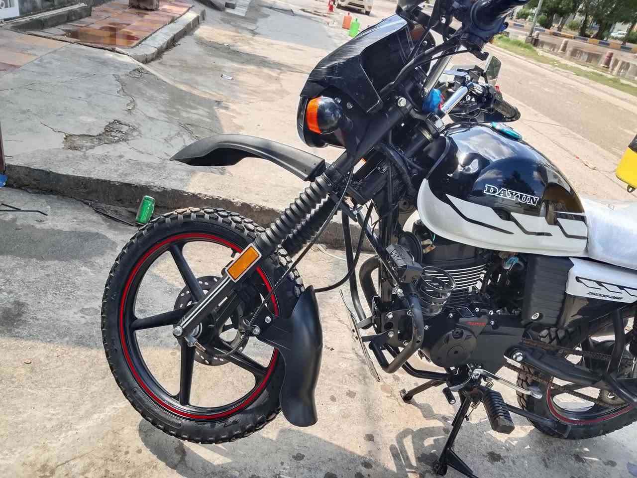 دايون مكينه 200 نضافه فول رقم اربيل موديل 23 مكفوله كفاله عامه مكان حله مركز سعرها 2وربع ***********
