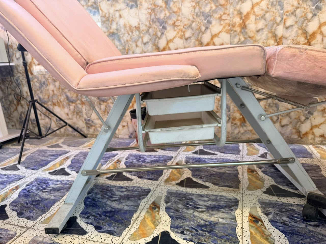 سدية للبيع 150 الف نهايتها بغداد مدينه الصدر للاستفسار ***********
