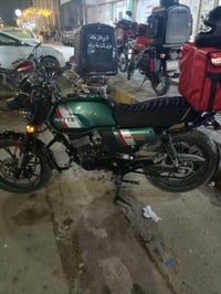 دايوان لاتي موديل ٢٥ كلش جديد ونضيف ماشي قليل دراجه بمعنه كلام نضيفه و...