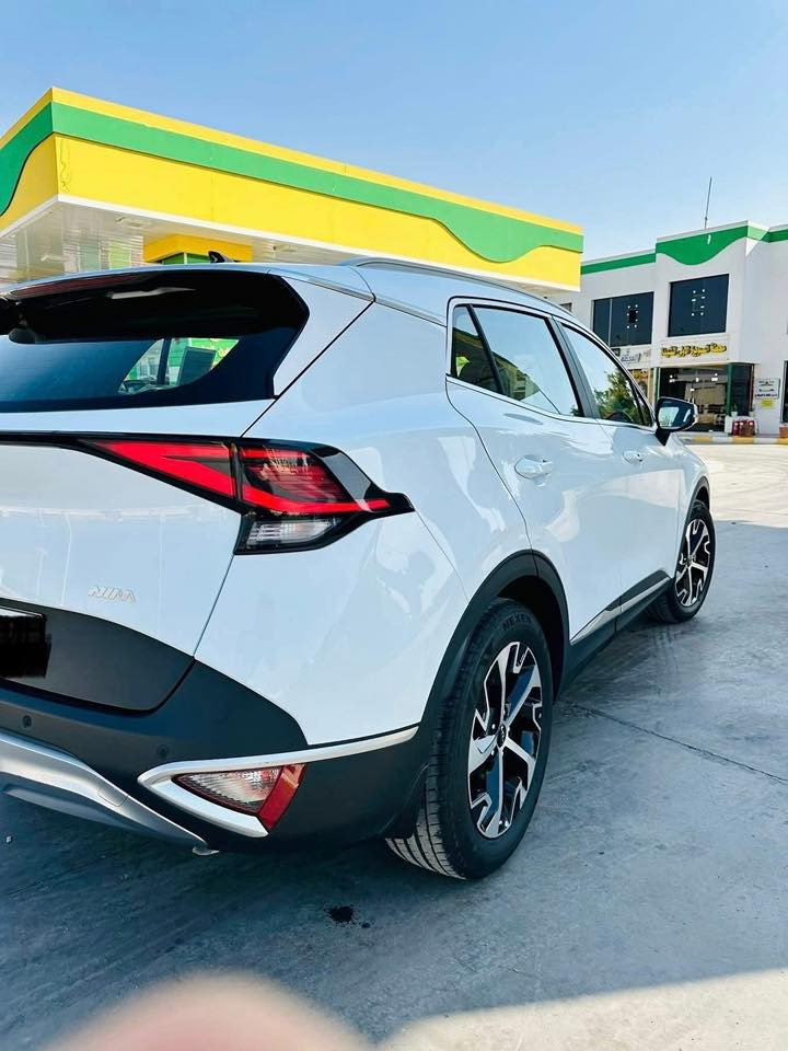 سبورتج 2025
ماشيه 21 كفاله 

داخل اسود

كامره دواره قطعتين

 تبريد تبريد بيانو

بصمه تشغيل وابواب ترحيب 

مري شفط

اريل نفگيشن ومعرف 

باقي المواصفات السبورتج  

  مكان واسط الصويره 

***********
