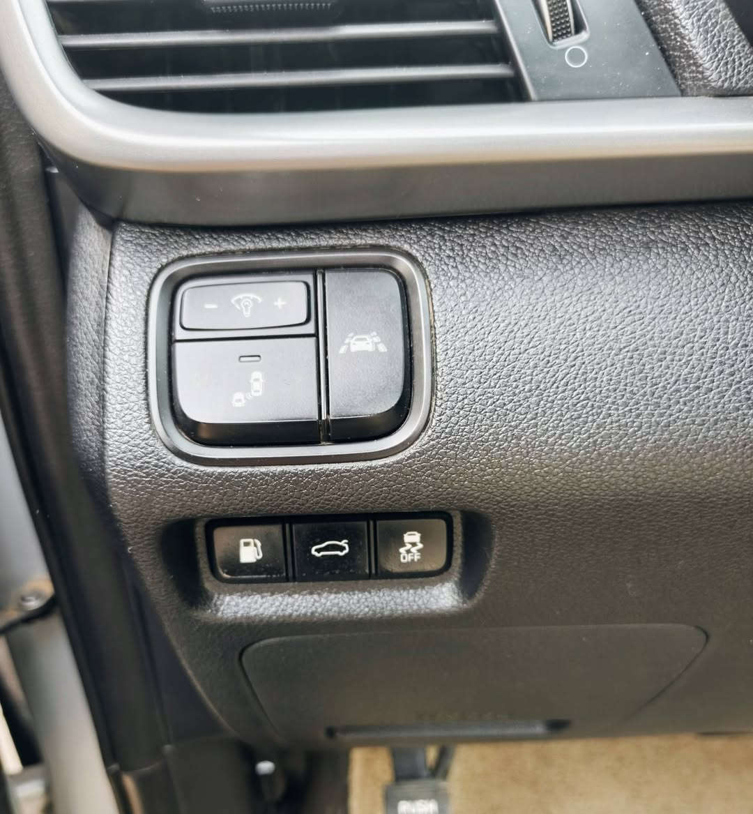 كيا ابوبتيما ٢٠١٩ وارد أمريكي
تبديل بنيد فقط 
كير مكينة حدادة جاهزة
تخم تاير  رادار خلفي وأماكن جانبي تحديد مسار أشار مري 
دواخل لون أرضية جلد ماشية ١٠٠ 
رقم ذي قار مداور ثاني يوم السعر ١٥٥ للاتصال ***********
