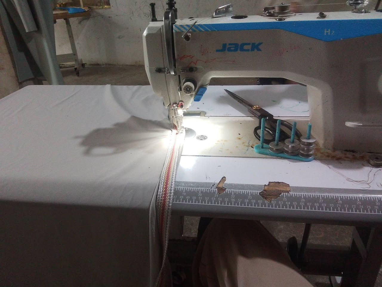 فؤاد خياط محل جاودر طريق سنجار نزل تربيه محل تلحفر محل مال خياطه مال خيم مال شوادر تريله قلاب اي شوادر مال ادوات تلقاها عندنا♥️***********
