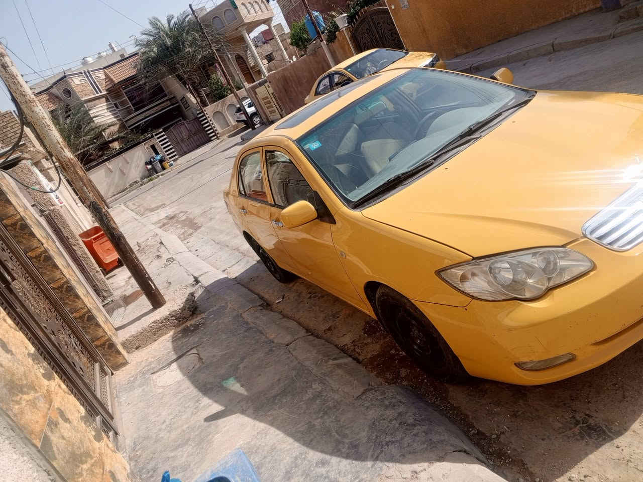 السلام عليكم سيارة للبيع f3 ٢٠١١ مصبوغة عام المكان تقاطع درويش السعر٣٧ للتواصل ***********,
