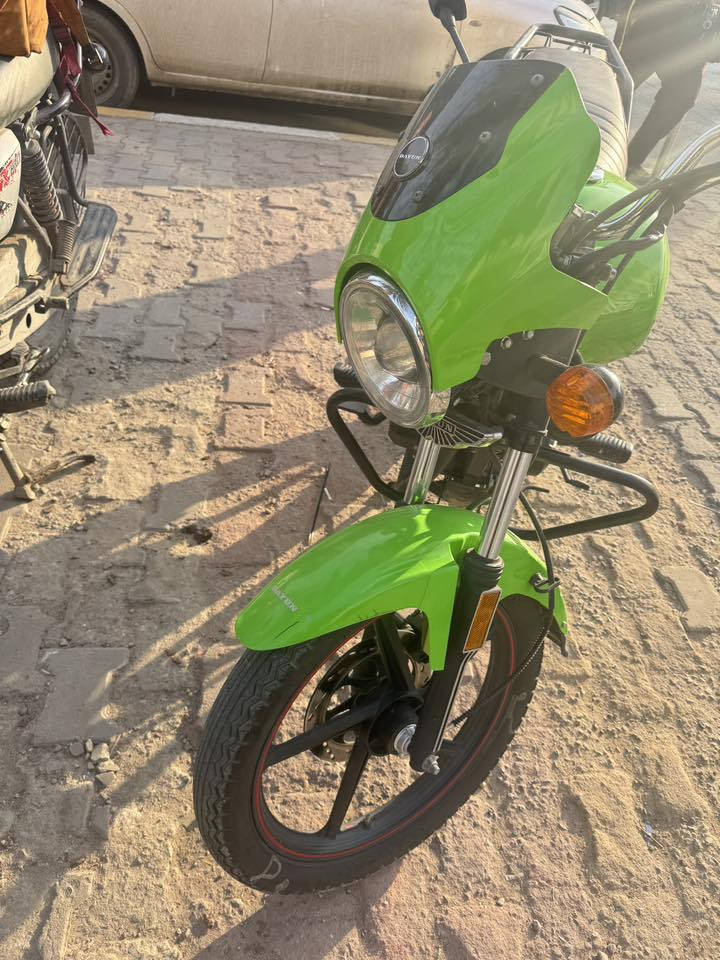 السلام عليكم دراجه دايوان مديل 2022 ماشيه 6الاف حقيقي الدراجه جانت مضمومه تجي تفحص وتتاكد اوراق اصولي كمرك مدفوع بس ينفتح الترقيم ترقم بدون اي مشاكل الدراجه مكفوله من كلشي مكان الدراجه بغداد ***********
