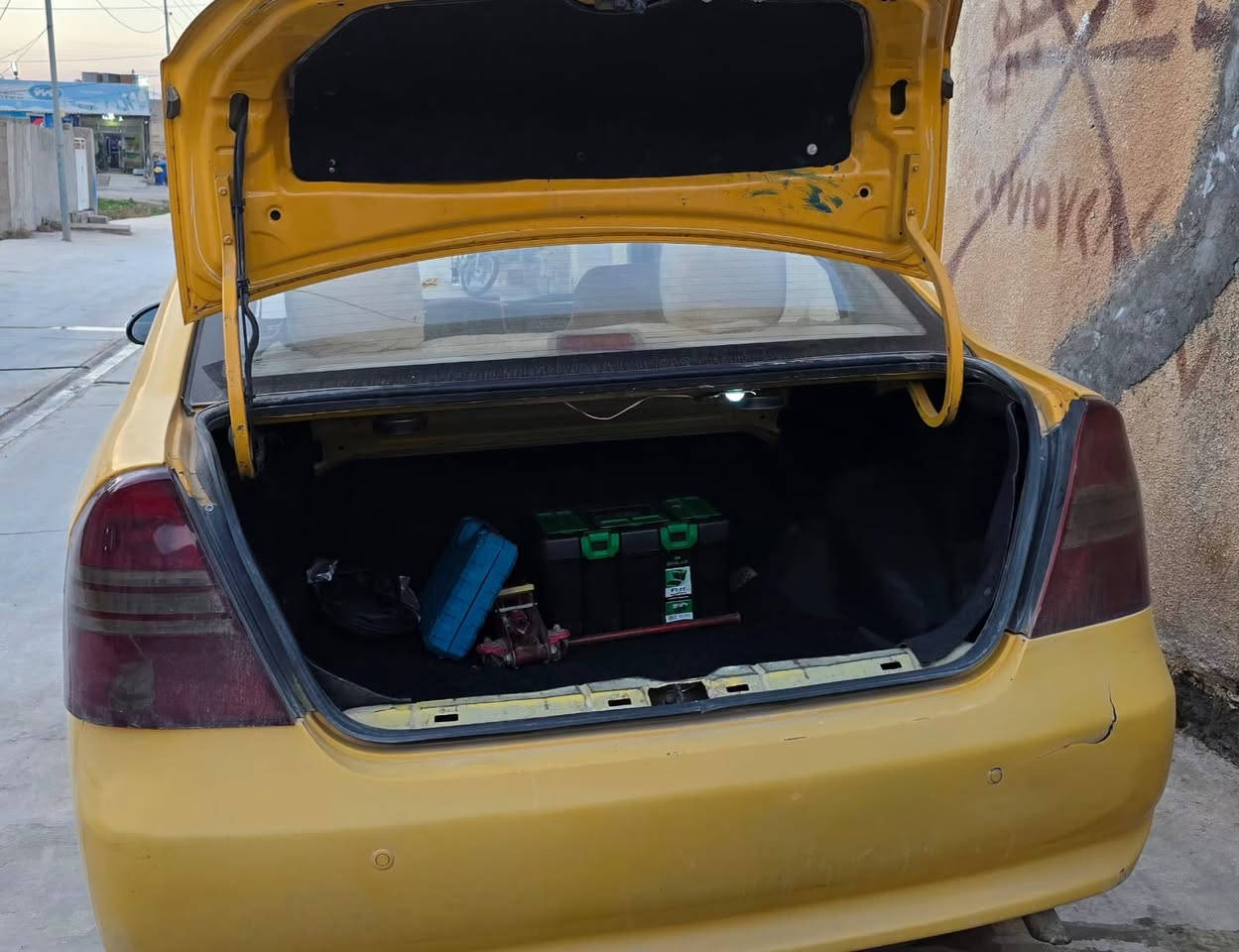 السلام عليكم شباب ليفان 620 موديل 2013 بسمي  تحويل مباشر   كهربائيات شغاله مكينه جديده محرك كورلا  كير عادي عينه و كليج جديده صدرهه جديده  باتري جديد تايرات جديد تدفئه و تبريد شغاله بدون ضربه شرط تاخذهه 
رقم انكليزي سنويه ل 2027 هيئه غرامه مصفره 

الاستفسار *********** السعر 45 وبيهه مجال 

مكاني ديالى خانقين
