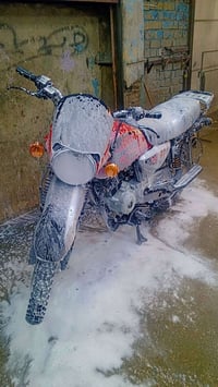 موديل 23شهر10اوراق  سعرها مليون وميه 07700445850