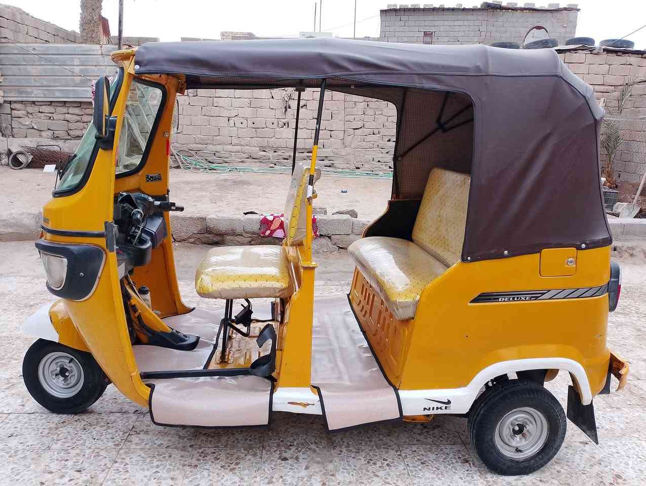 تكتك TVS موديل 20 مجفتة تجفيت شركة كهربائية كلشي شغال رقم وسنوية مكاني البصرة ابوصخير 
السعر6300وبي مجال للشراي 
الرقم ***********
