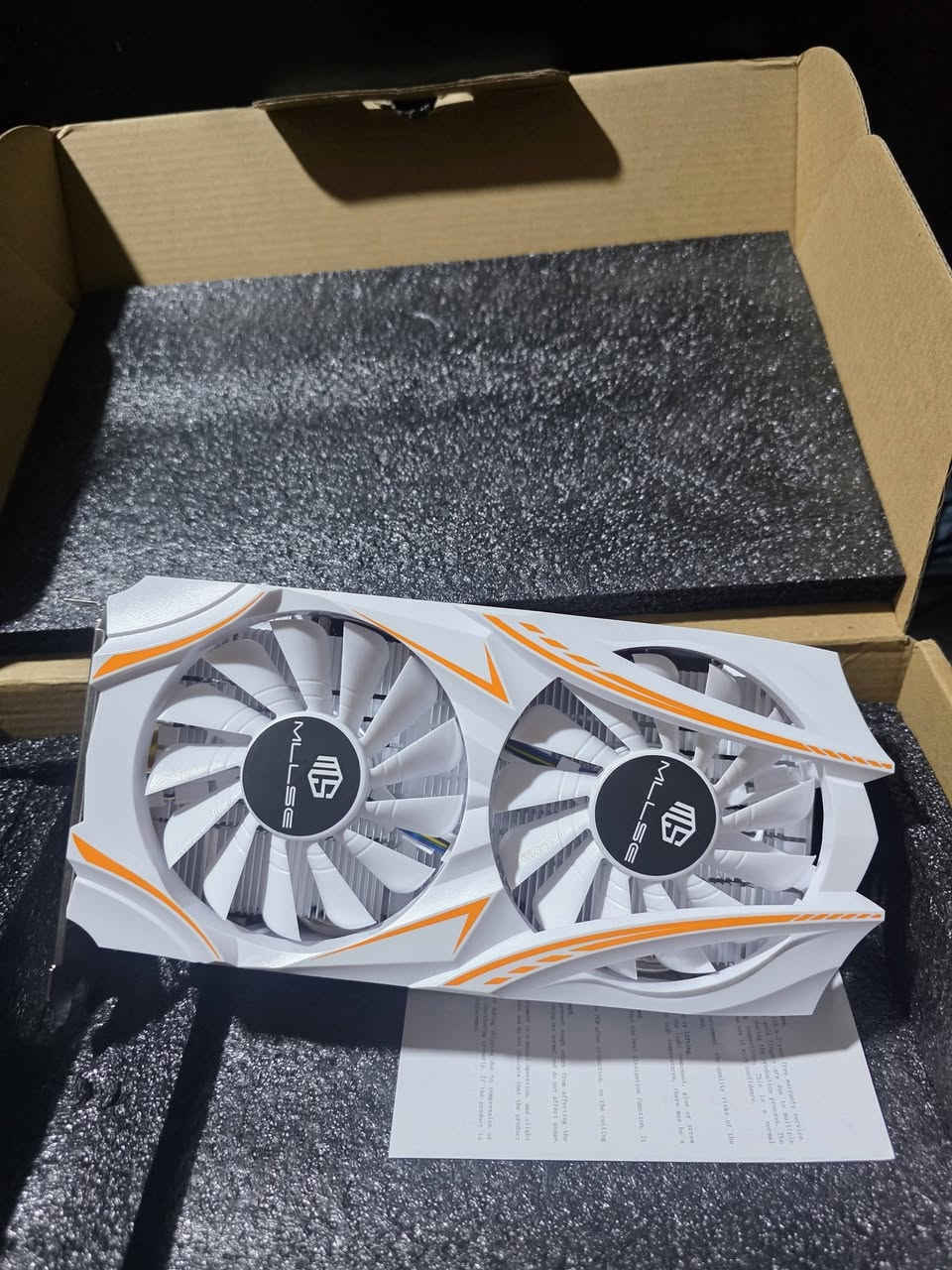 توفر كروت  RX5600 و Rx5500 جدد شرط الفحص


**إذا كنت صاحب هذا الإعلان وتريد حذفه لأي سبب، رجاءا أرسل رسالة إلى الدعم الفني**