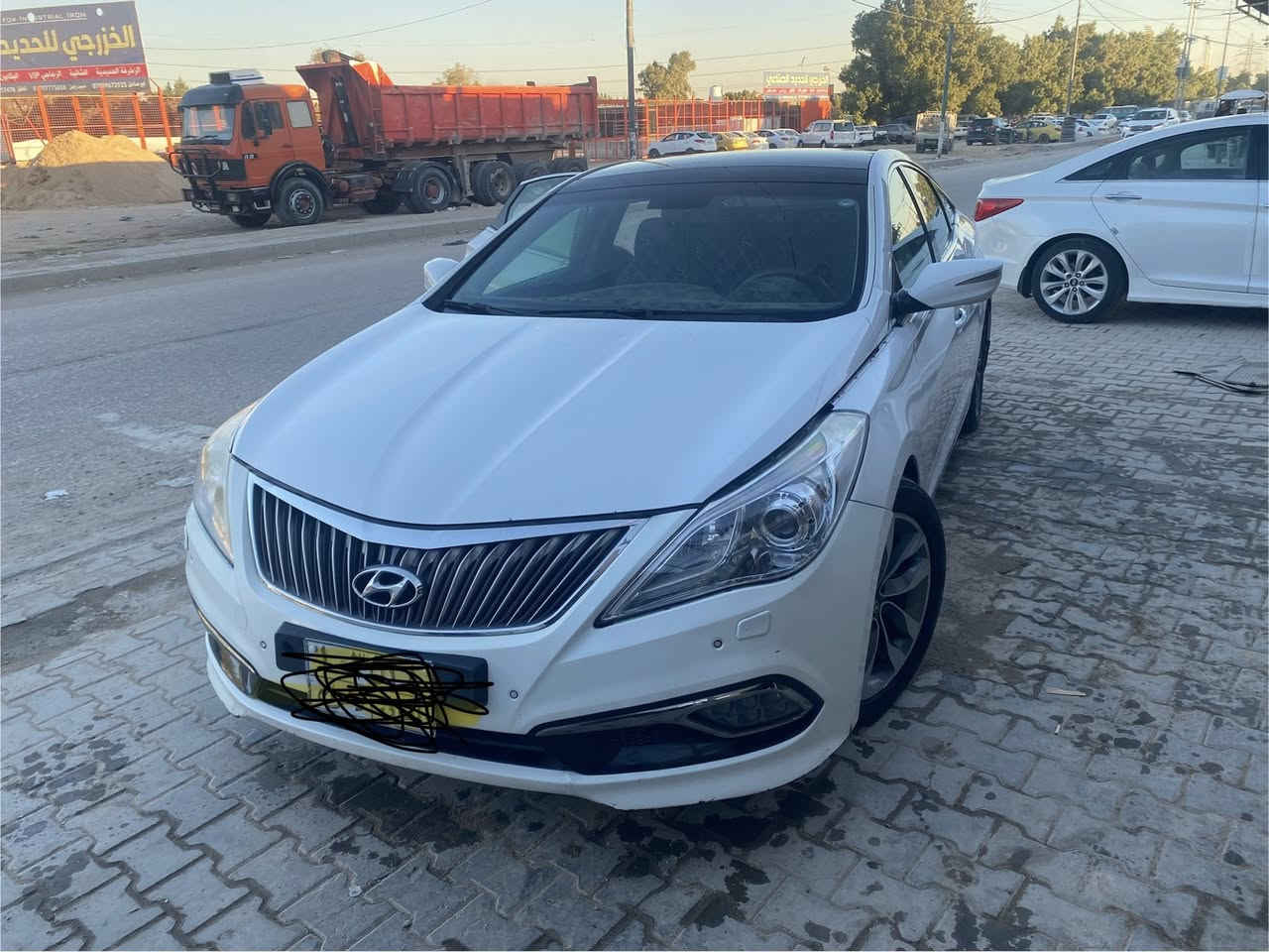 السلام عليكم ازيرا 2014 فول مواصفات مكفوله من الصبغ والتبديل رقم دهوك باسم شركة متتحول بس وكالة مكانها نجف
***********
