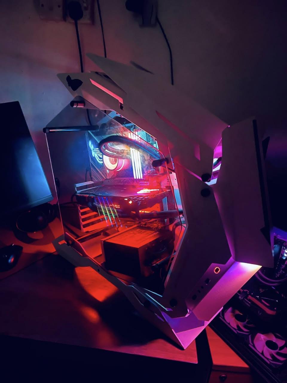 السلام عليكم بيسين للبيع 

Aorus rtx 2080 ti waterforce xtreme نسخة خاصة 
Ram 32gb 3200hz aorus 
Mb Asus rog strix z790-p d4
Cpu i7 13700kf 
Water cooling 340deepcool
Power deepcool 1000w gold 
Case JONSBO MOD-3 white 
بدون هارد 
السعر مليونين و بيها مجال *********** 
————————————————————-

Rtx 3080 palit 
Ram 32 3200 
Mb asus prime z 470 
I7 10700k
تبريد مائي 240
Power 850 asus platinum 
شاشة acer 24 in 165 hz
Mouse pulser
Kb readdragon
ماوس باد هايبر اكس
السعر ١٥٠٠ وبيها مجال رقم صديقي ***********
