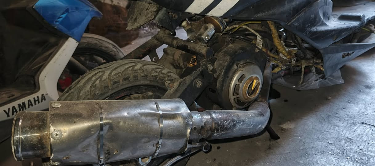 سكنس نثية راجعة 59 كور شكل بلادي حجرة جبيرة ضفيرة ومكينه مال فحل شغالة بس بيها نقوصات بسيطة وطافية هسه صارلها فترة ومتروكه 10 ايام تقريبا ادخلي خاص ونتفاهم
مكاني بغداد الحرية الدولعي


**إذا كنت صاحب هذا الإعلان وتريد حذفه لأي سبب، رجاءا أرسل رسالة إلى الدعم الفني**