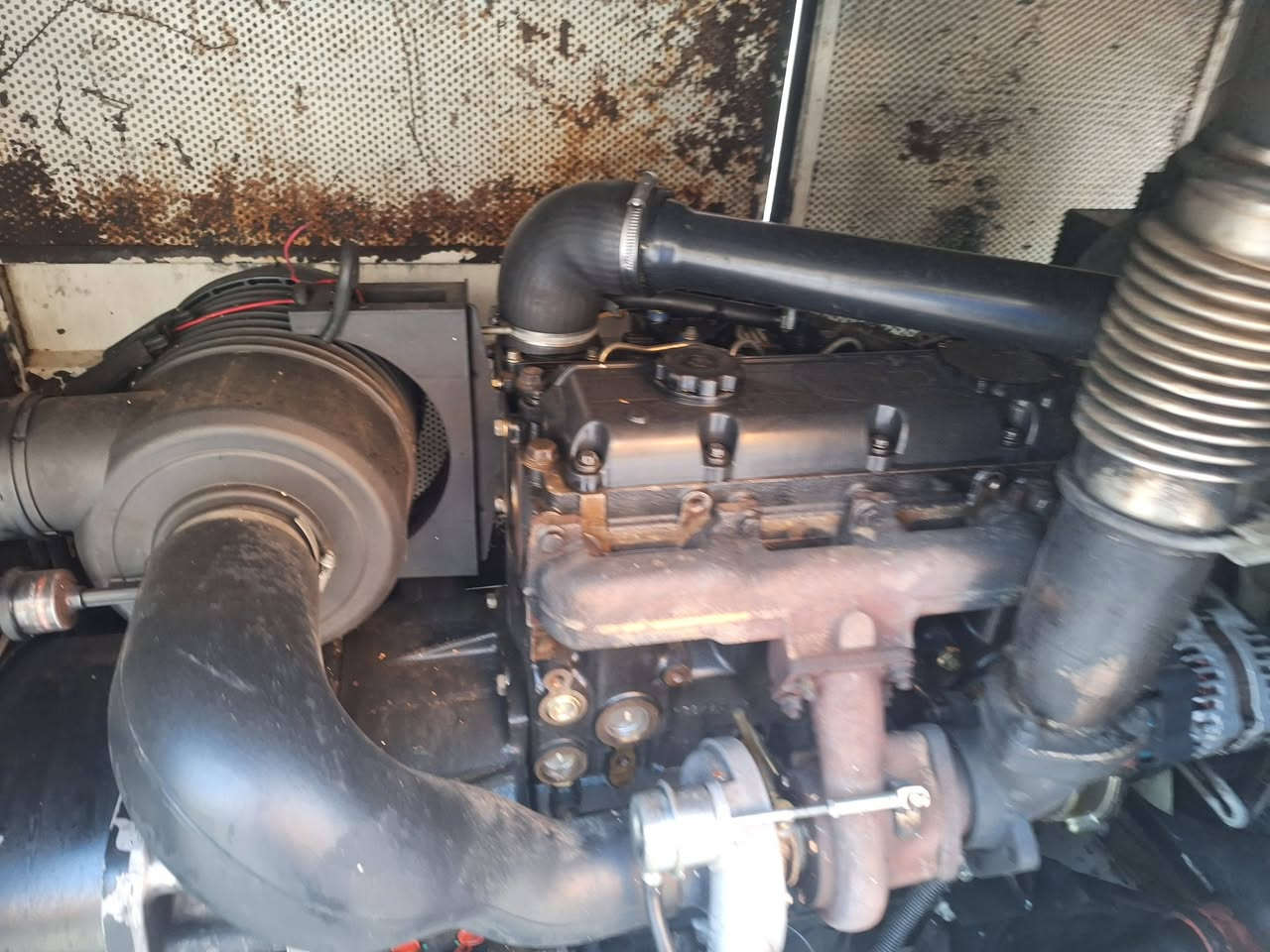 بركنز ٤٥ كيفي اسباني سعر ٤٥ بيه مجال عنوان رستميه
***********
