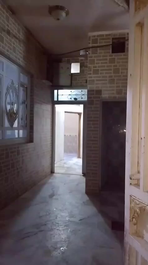 ايجار او بيع
100 متر طابق واحد مسلح حديث ، مكون من غرفه وصاله وديوانية ومطبخ وصحيات ومخزن بالسطح يصلح غرفه ، الحي العسكري فرع 10 متر مكان هادئ ، للتواصل ، *********** او مراجعة المكتب في الصالحية 

ملاحظه الايجار 350 قفل

لمتابعة العروض ⬇️
https://www.facebook.com/share/g/18SW2w8Rtc/
