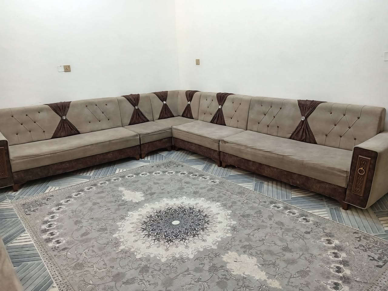 ديوان تزكام 20 نفر 380 او بي مجال بسيط لشراي


**إذا كنت صاحب هذا الإعلان وتريد حذفه لأي سبب، رجاءا أرسل رسالة إلى الدعم الفني**