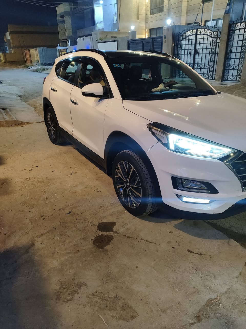 توكسان 2020
مستعجل ع بيعتهه 
فول فول فول مكفول 
بنرامه بصمه تشغيل 
بصمت ابواب 
نضام ترحيب 
لدات 
واير نفكيس 
يدات نيكل 
كشنات جلد 
شاشه كبيره 
بصمات 2
اهووواي بيهه مواصفت 
سايد بريك بلرجل 
سياره جديده ومامتعوبه 
رقم بغداد هزه جديده سنويه لل2030
مكان لسياره بابل مركز ماشيه 56 حقيقي 
للستفسار اكثر اتصل واني خادم ***********
***********
