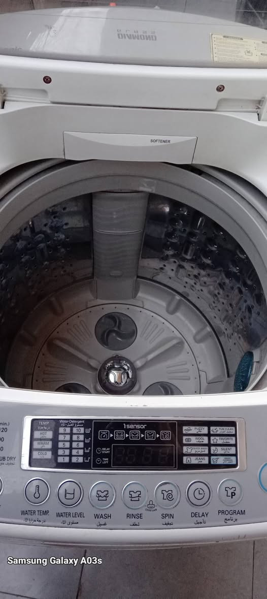 غساله نوع ( LG) فول اتوماتيك. استعمال قليل ...السعر ٣٧٥ الف ...للاتصال ***********
