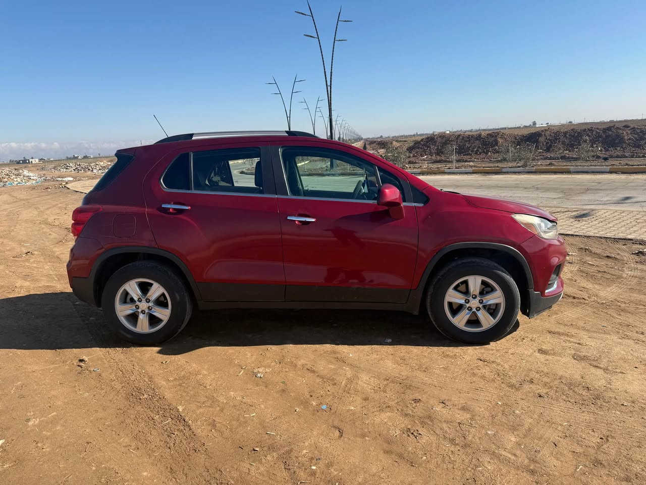 شوفرلية تراكس موديل 2018 موصفات LT معرفه مواصفاتها شي جداً حلو السيارة كفالة عامة بدون اي ضرر مجرد البونيد صبغ بدون دواخل السيارة رقم كركوك بسمي تحويل ثاني يوم ماشية 85 ألف لون مميز سيارة عائلية مابيها اي نقص مكانها كركوك وهاذة رقمي سعر مناسب (119) وبيها مجال بسيط
(***********) كركوك, العراق
