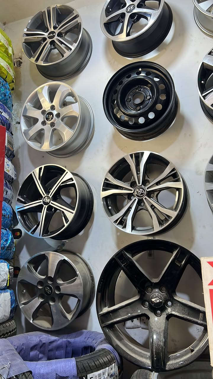 يا الله متوفر كافة الوياله الاصليه الزيرو و الاطارات و الزيوت ماركات عالميه العنوان سماوه حي العسكري مقابل جامع الامام علي❤️ ***********
*********** واتس
