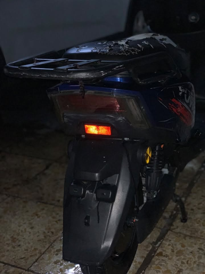 السلام عليكم بيع دراجه شحن 318POWER ام عيون دراجه نضيفه مبدله  بطاريات جدد يمشنك فوك السنه  اربع دبلات  لون ازرق نضام دسك بس الشاشه مالته تشكل وسعره ٧الاف سعر الدراجه ٦٠٠ الف وبيه مجال وبطاريته بصندوق يعني لا يلوحن مي ولا شي تجلف بيه من لصبح العنوان حي ور الرقم  ***********وبصمتين وسويجين
