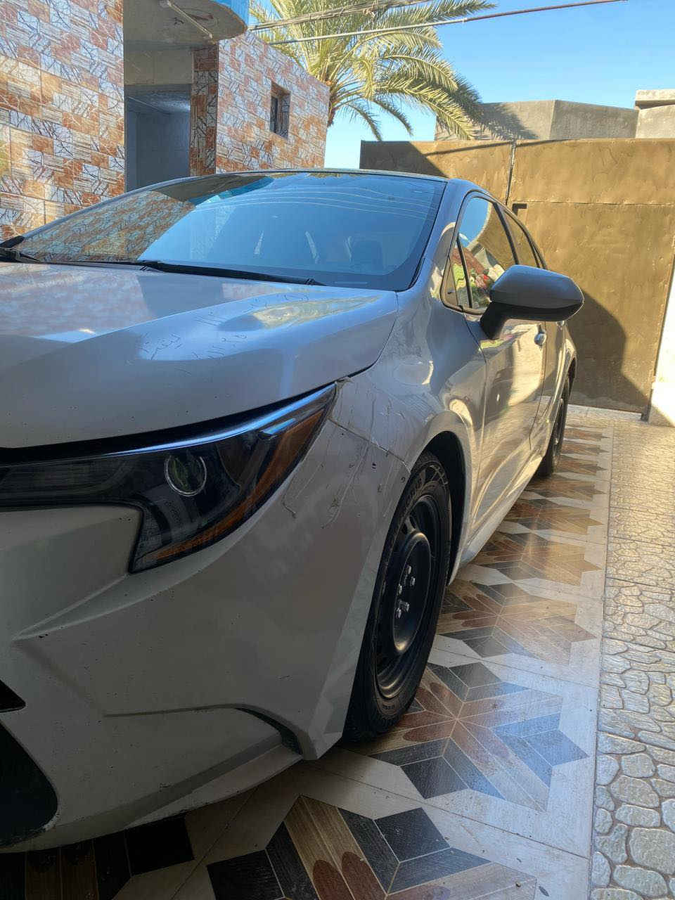 بسم الله الرحمن الرحيم 
السلام عليكم 
كورلا وارد امريكي هايبرد…..
السعر :154 
 الموديل :2022
الون :سلفر 
الرقم : اربيل. ب اسمي 
محرك:1800هايبرد اقتصادي بدون دوانز 
المواصفات : 
ايفي مود
3 وضعيات قيادة ايكو /نورمال /سبورت 
داخل لونين 
وباقي مواصفات معروفة 
الحادث : فقط بنيد سطحي
  بدون ايربــاك ولا ايرباك طاك ع وضع شركة كما موضح ب الصور 
وبارد جاملغ السائق من فوگ اثر رجعة بنيد  
وبالهلال 
الخلفي عكس سايق گدر اصبعين مال تحميل كذالك موضح ب الصورة الصور كاملة كدامك وموضح كلشي 

السعر بي مجال للشراي تتصل وتدلل ***********
مكاني ديالى الخالص
