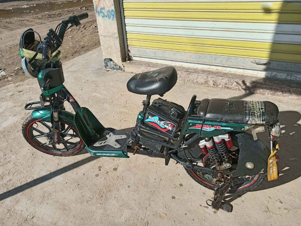 سلام عليكم عندي دراجة شحن للبيع موديل 2024 دراجة شغالة كلشي ما بيها بطاريات مالتة زينة دراجة حلووة سعرهة 250الف وبيها مجال مكاني ديالى بعقوبة يم جسر خرنابات الاستفسار على هذا رقم ***********
