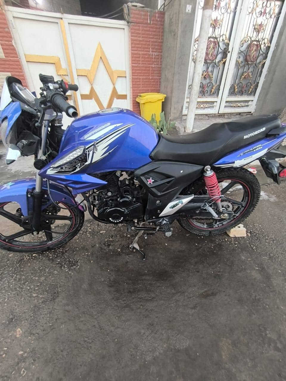 دراجه للبيع دايون خفاش أصولي السعر مليون وبيه مجال مستعجل على بيعته الرقم ***********
