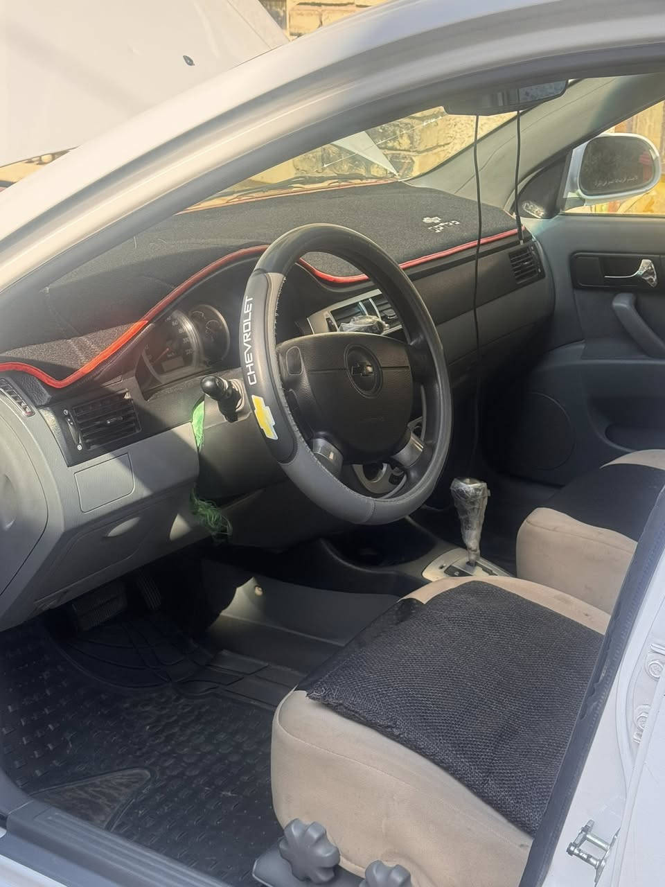 رقم ديالى إنكليزي جديد

السيارة نظيفة جداً
بدون أي صبغ
بيها فقط مكانات باردة ورصعات خفيفة

 الكير كفاله المحرّك جديد
الصدر الأمامي والخلفي GM وكالة
تايرات جديدة

📌 السنوية جديدة وهزه وتنتهي شهر 5
💰 السعر: 83
📍 مكان السيارة: بغداد – الكرادة، شارع 62
واتساب  فقط 
***********
